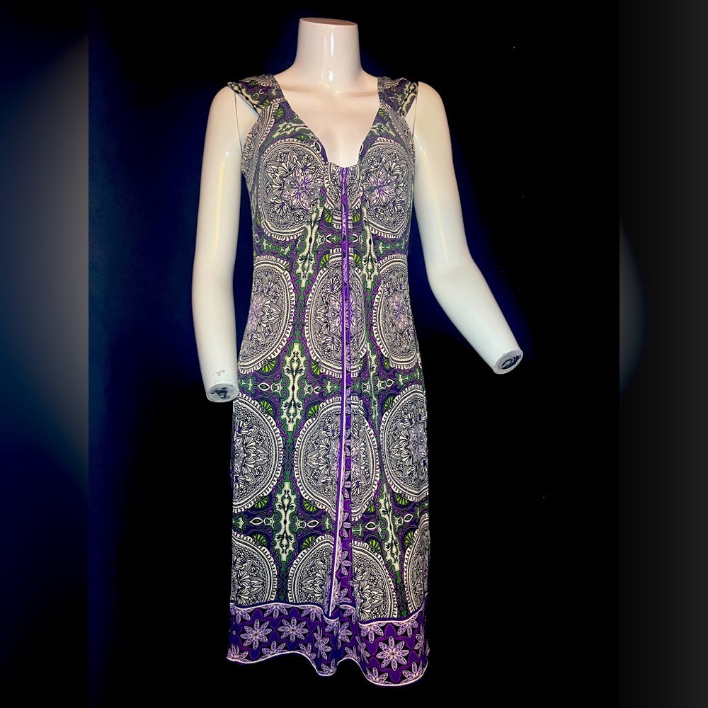 Maggy London tank Dress, above the knee floral, size 6.